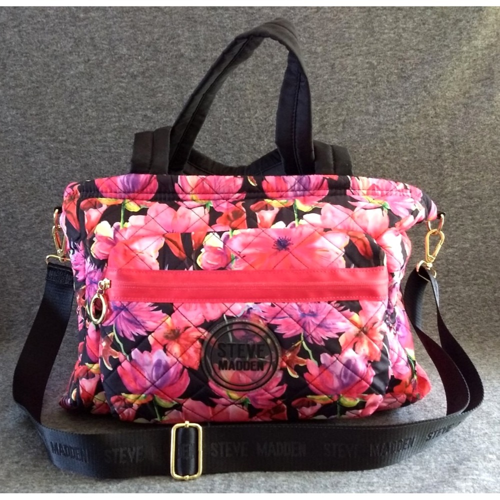 Steve Madden‎ Nylon Quilted Duffel Bag Floral Pink Black Weekend Tote Logo Strap